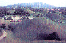 Royal tombs in Kyongju, the capital of the Shilla Kingdom(57 B.C-A.D 935)